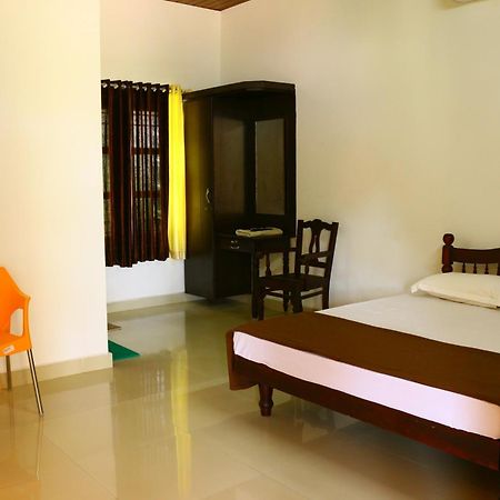 Baywatch Beach Resort Alappuzha Kültér fotó
