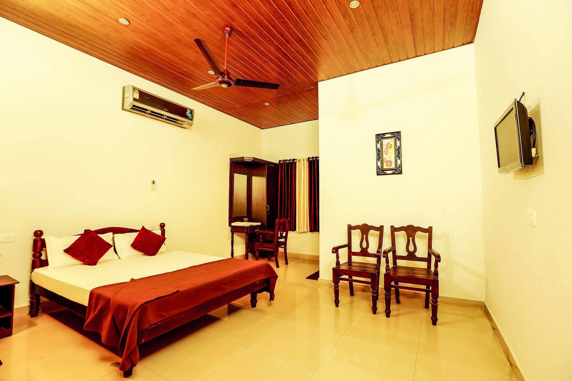 Baywatch Beach Resort Alappuzha Kültér fotó