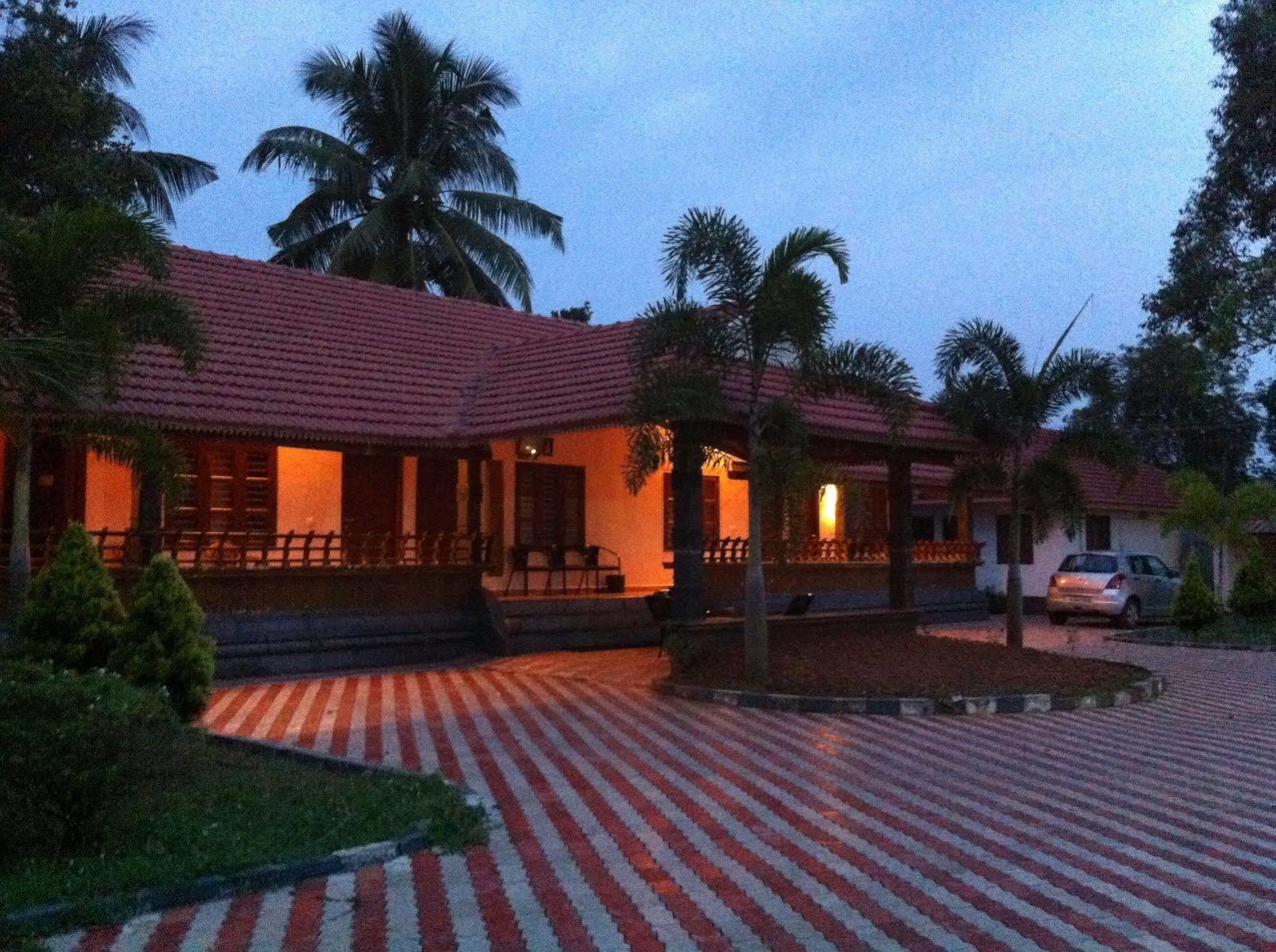 Baywatch Beach Resort Alappuzha Kültér fotó