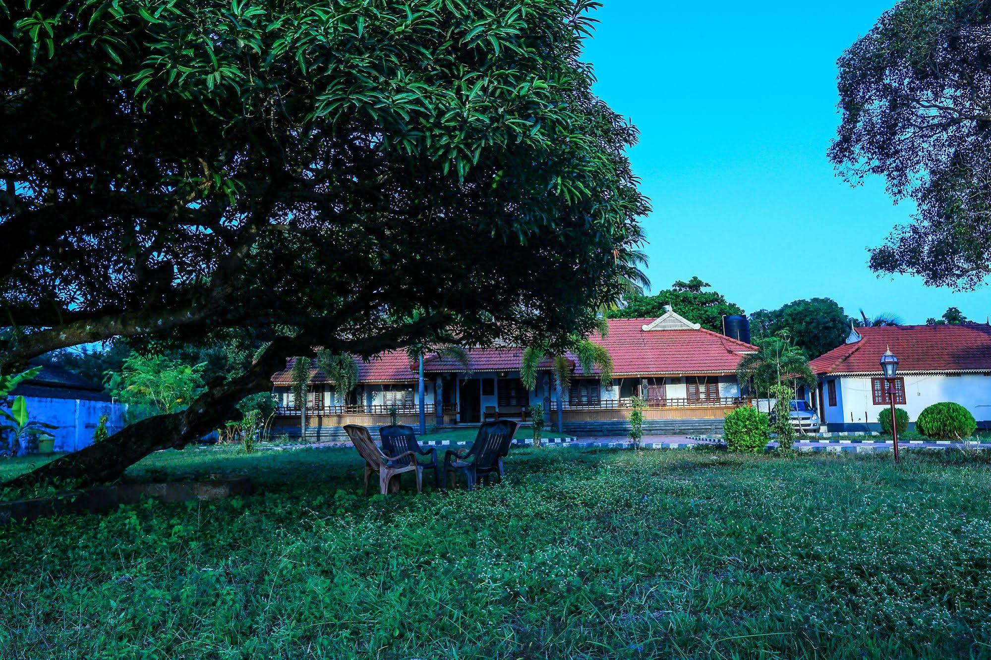 Baywatch Beach Resort Alappuzha Kültér fotó
